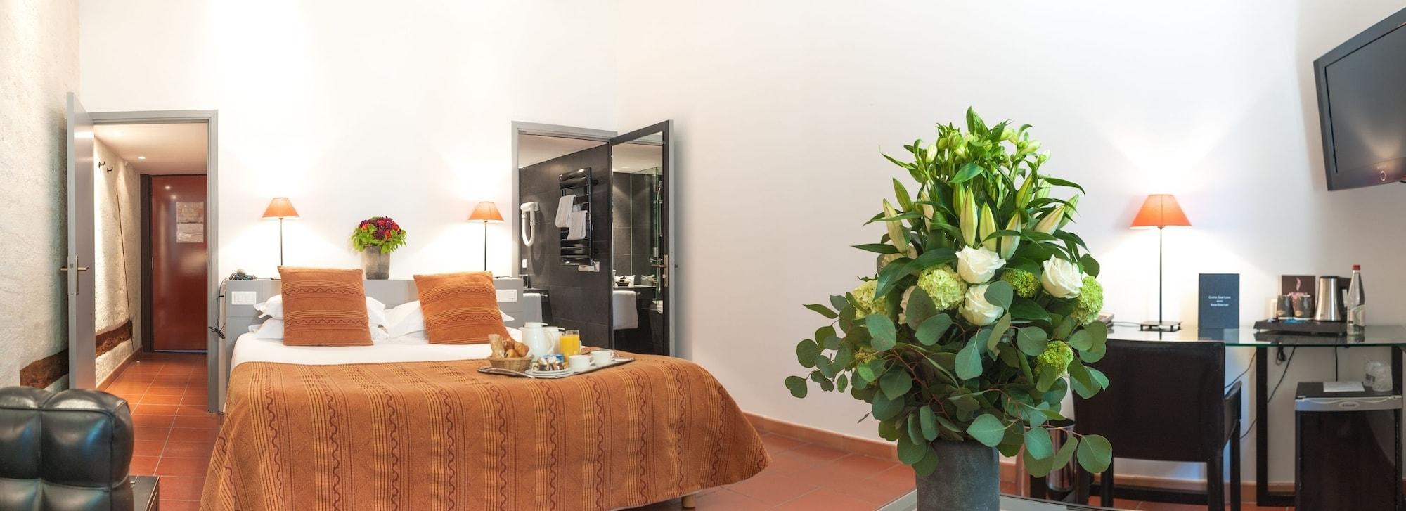 Hotel Cloitre Saint Louis Avignon Bagian luar foto