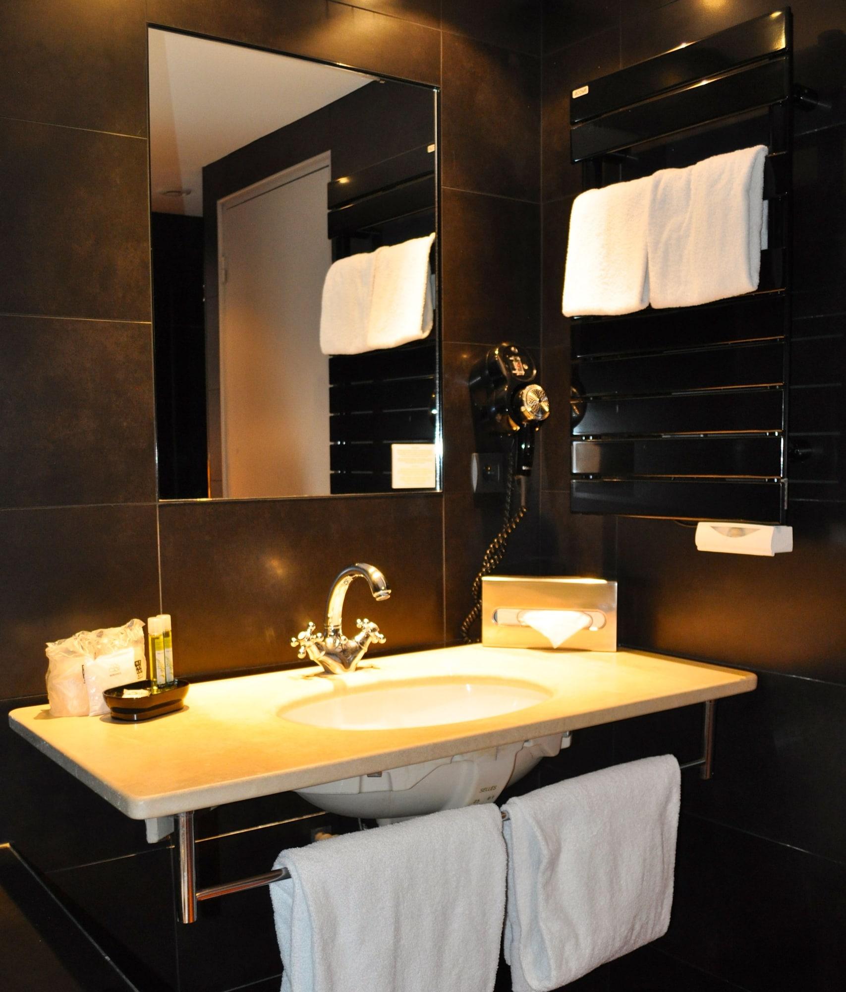 Hotel Cloitre Saint Louis Avignon Bagian luar foto