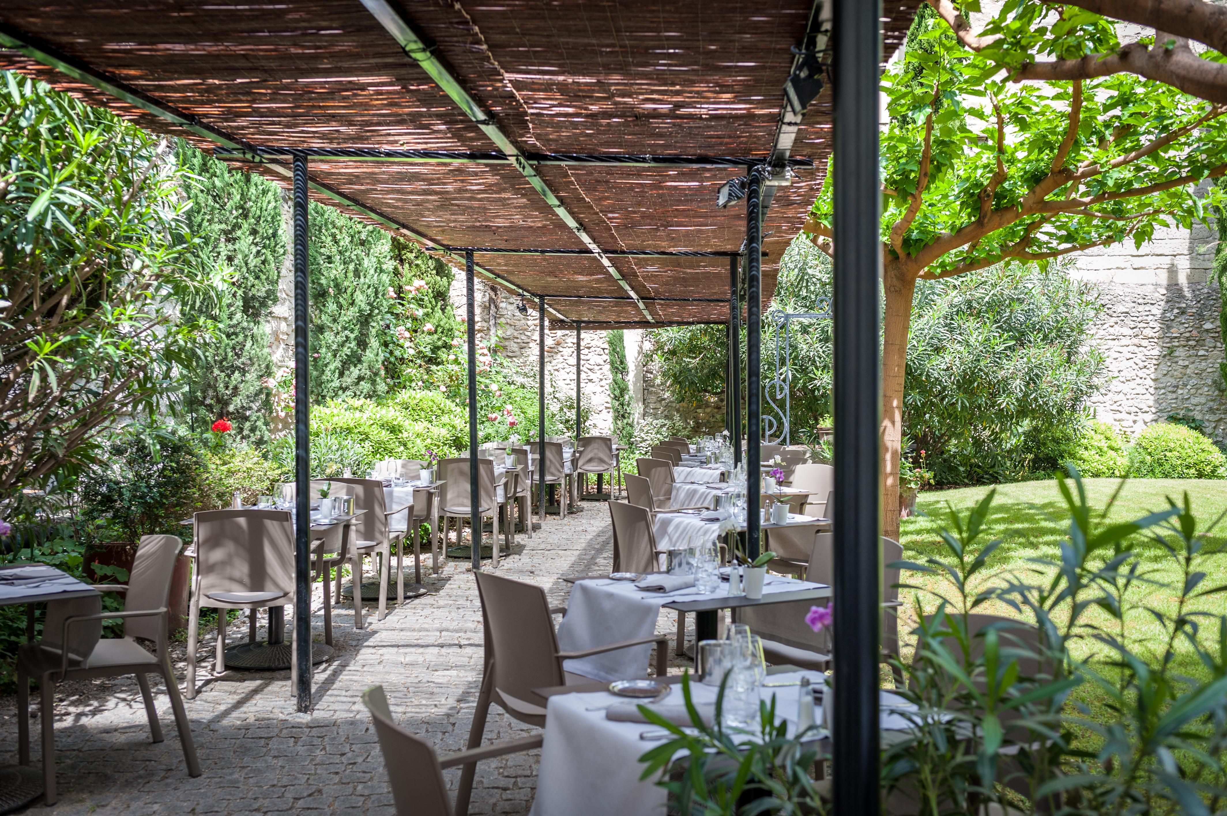 Hotel Cloitre Saint Louis Avignon Bagian luar foto