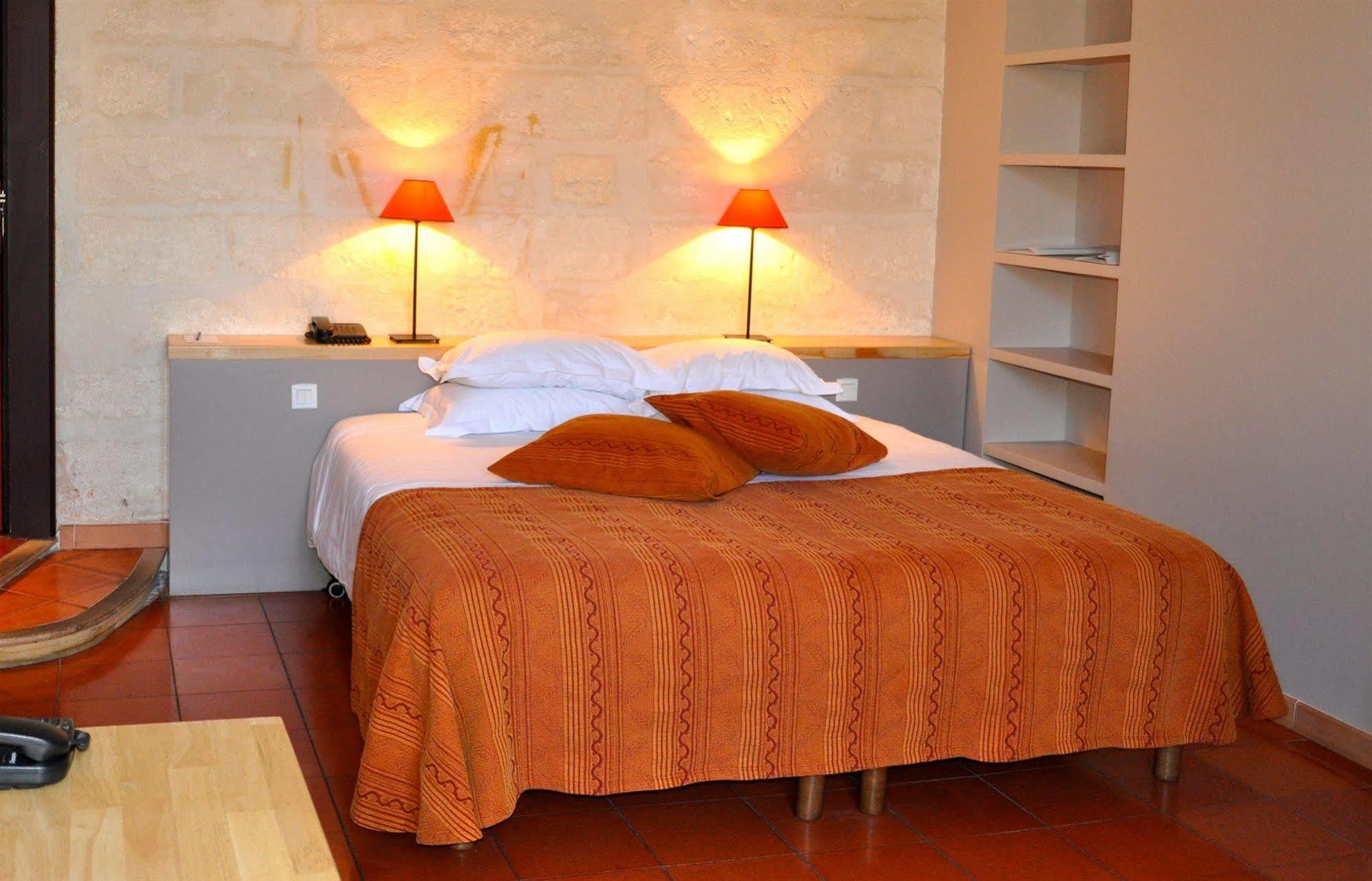Hotel Cloitre Saint Louis Avignon Bagian luar foto